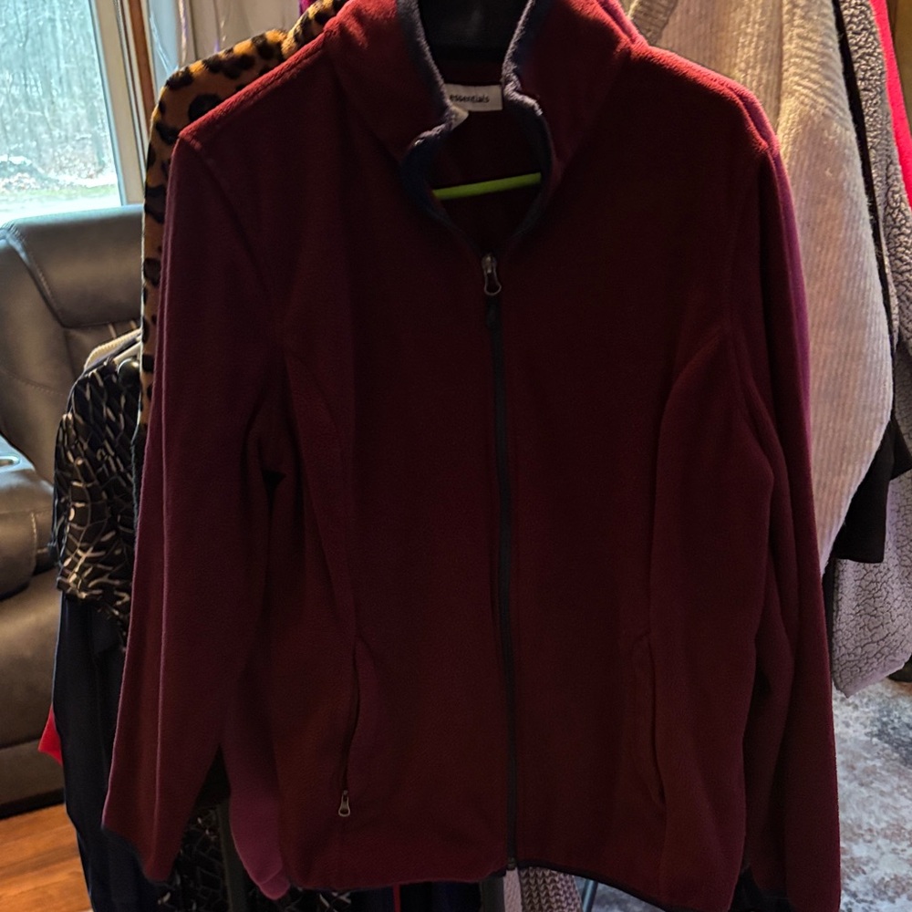 Women's Burgundy Fleece Jacket